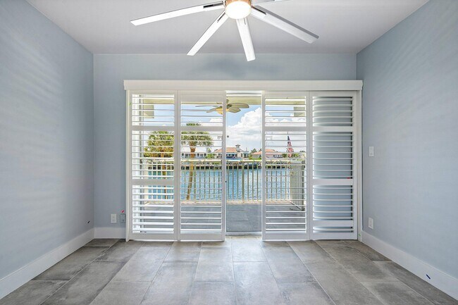 Building Photo - 629 SE 19th Ave