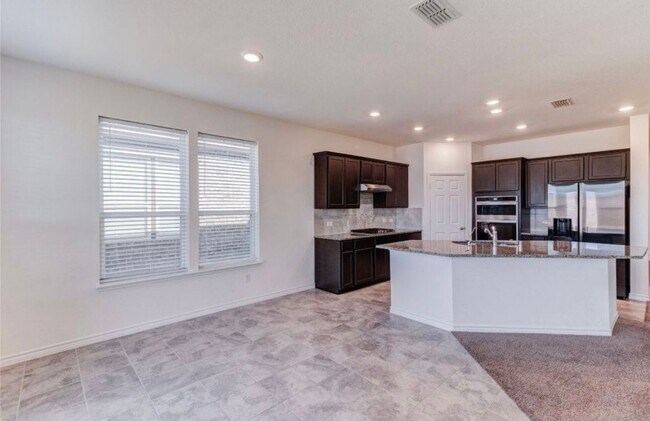 Building Photo - 321 Wild Onion Ln
