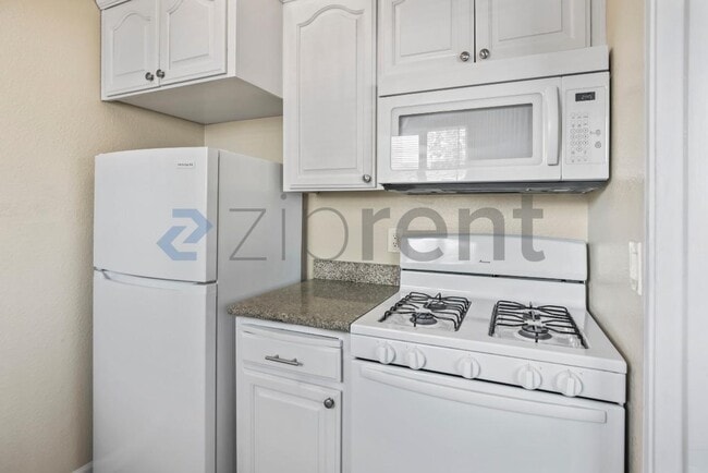 Building Photo - 1765 Landana Dr