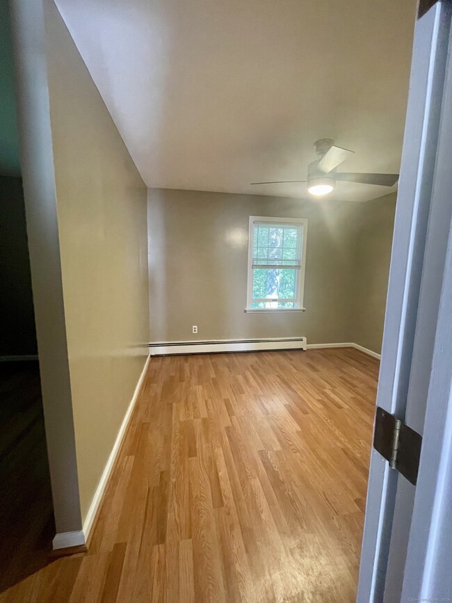 Building Photo - 72 Kingfisher Cir