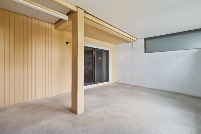 Building Photo - 9240 NW 14th St