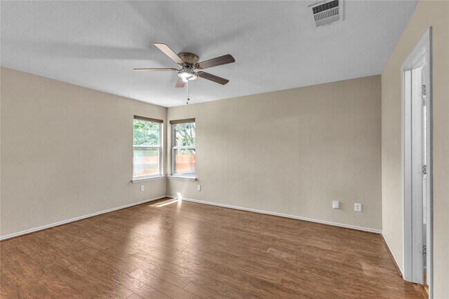 Building Photo - 3730 Castle Rock Dr