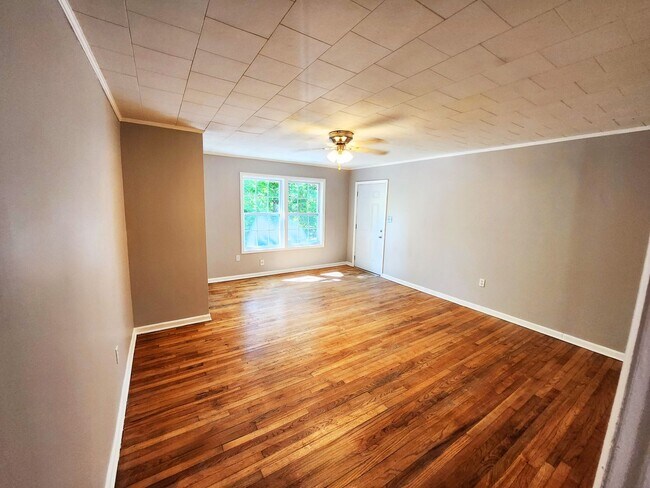 Building Photo - North Franklin Duplex