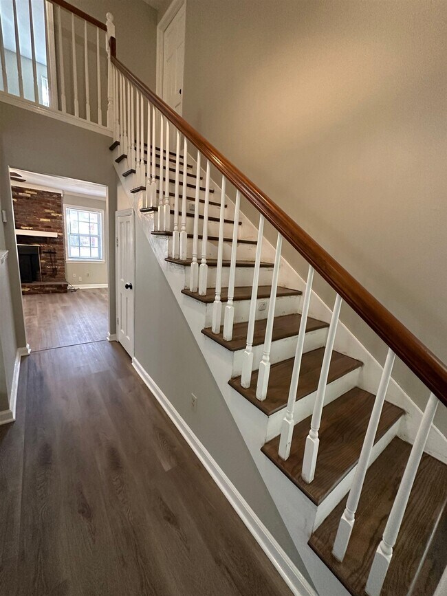 Building Photo - 2760 Bragg Ln