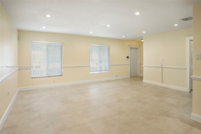 Building Photo - 8870 SW 86th St