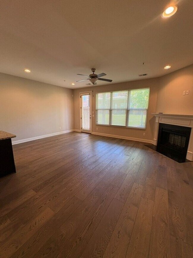 Building Photo - NOW AVAILABLE IN BRIDGEMILL - TOWNHOME