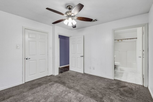 Building Photo - 211 Caddo St