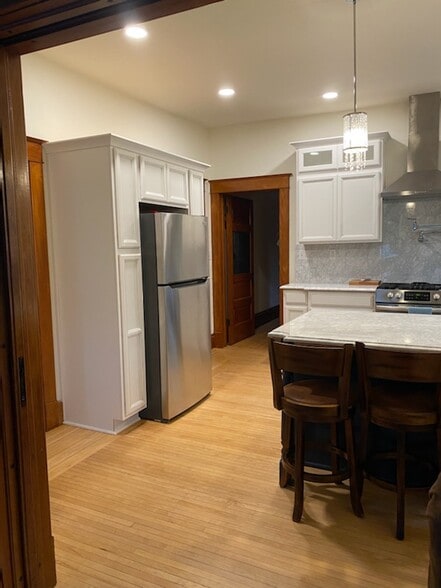 Kitchen - 414 2nd Ave N