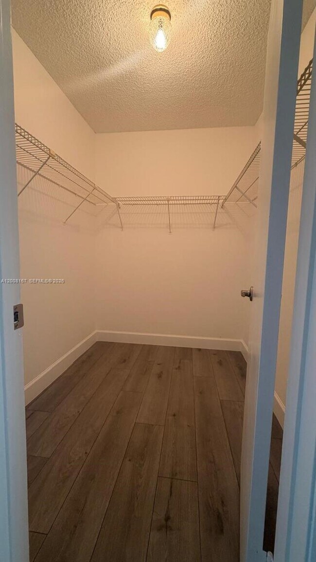 Building Photo - 5900 SW 127th Ave