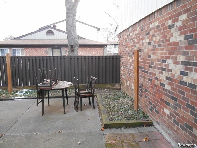 Building Photo - 2130 Wickham St