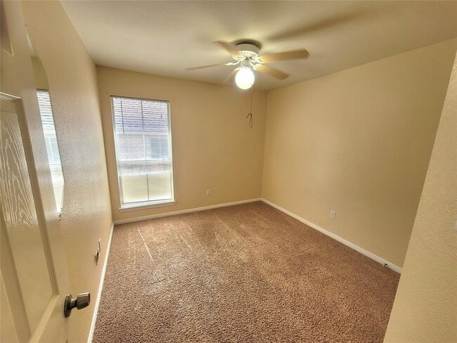 Building Photo - 6405 Dunsmere Ct