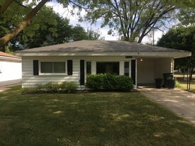 Front view. Lawn Maintenance included - 42018 Firwood Dr