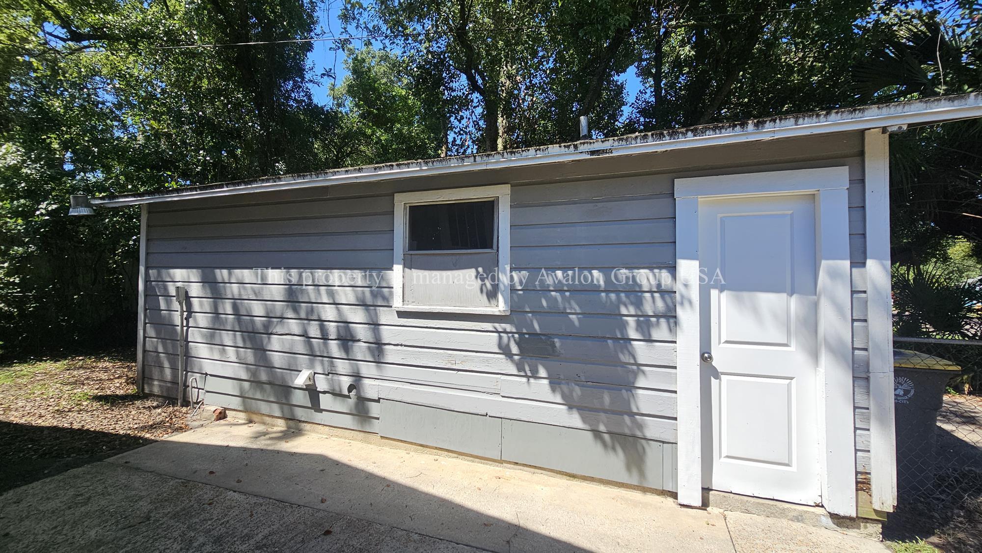 Building Photo - 6510 Avalon St