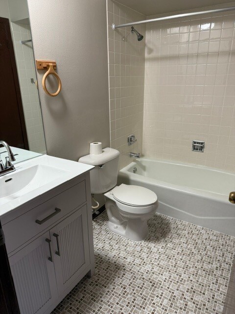 Building Photo - 6408 Nature Dr