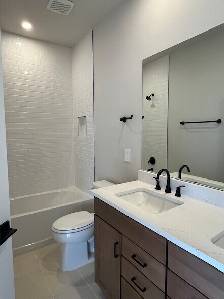 Building Photo - 2615 Wilkinson Pike