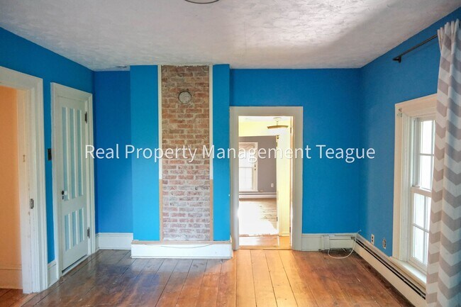 Building Photo - Dream home in Altamont