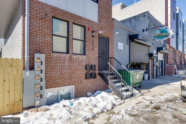 Building Photo - 2234 N Franklin St