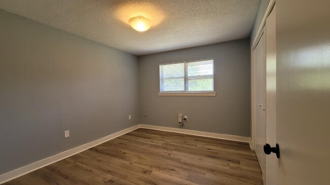 Building Photo - 4814 13th St