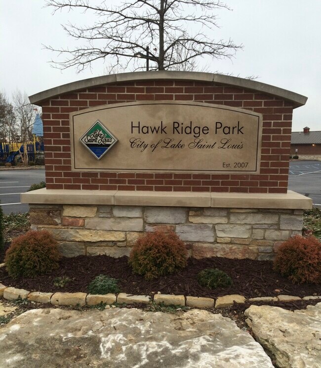 Building Photo - 1219 Ridgeway Dr