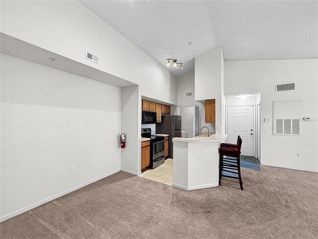 Building Photo - 13025 Mulberry Park Dr