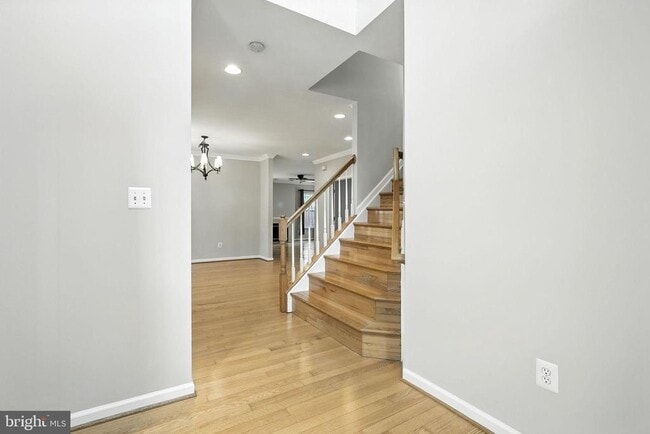 Building Photo - 4705 Manor Dr