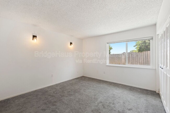 Building Photo - 4181 Galbar St