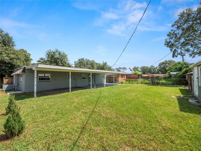 Building Photo - 3440 Milner Dr S