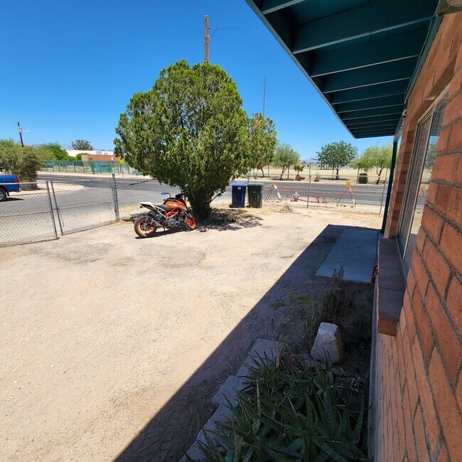Building Photo - 301 W Alaska St