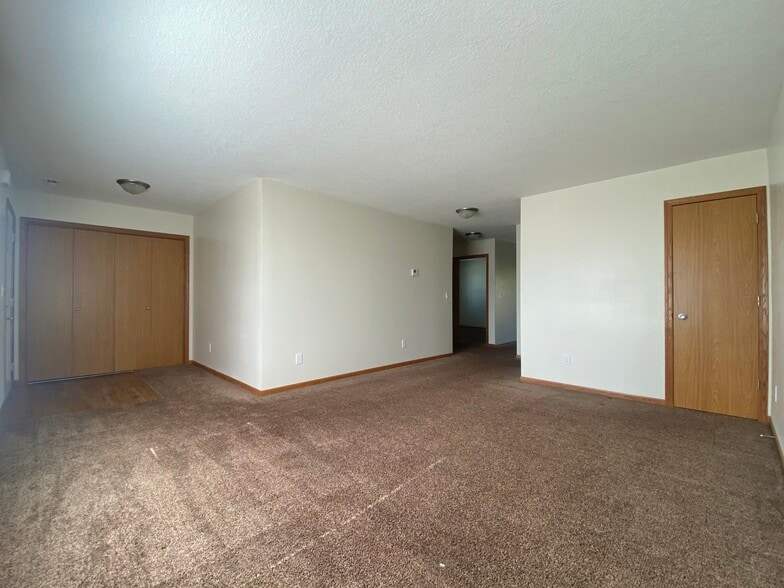 Building Photo - 1720 W Jester Park Dr