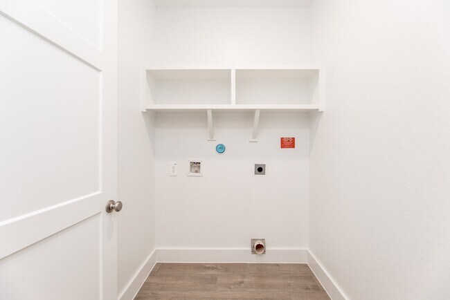 Building Photo - 7819 Cattail Shallows Ln