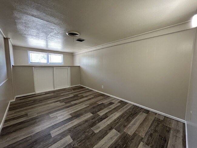 Building Photo - Home Located In Tech Terrace Near Park, Mi...