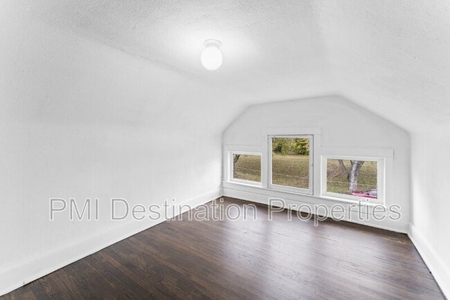 Building Photo - 2404 N 12th St