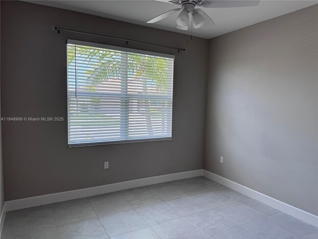 Building Photo - 12780 SW Clear Water Way