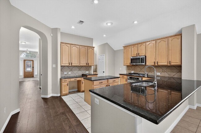 Building Photo - 4353 Mountain Crest Dr