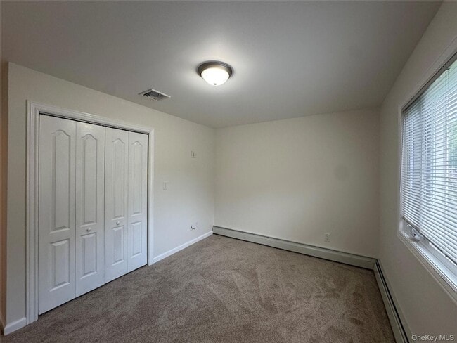 Building Photo - 26 Fox Ln