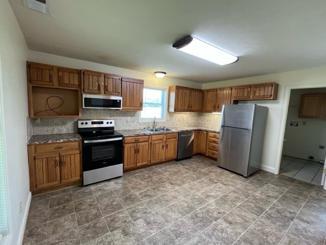 Building Photo - 3144 Evergreen Rd