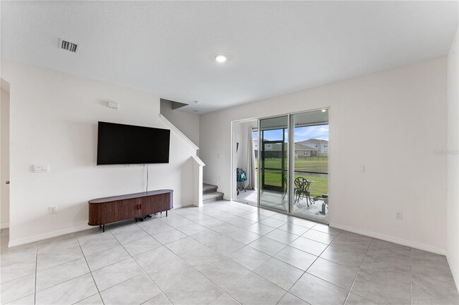 Building Photo - 33066 Major Oak Dr