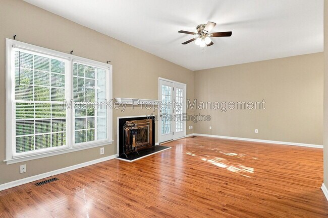 Building Photo - 217 Riverwalk Cir