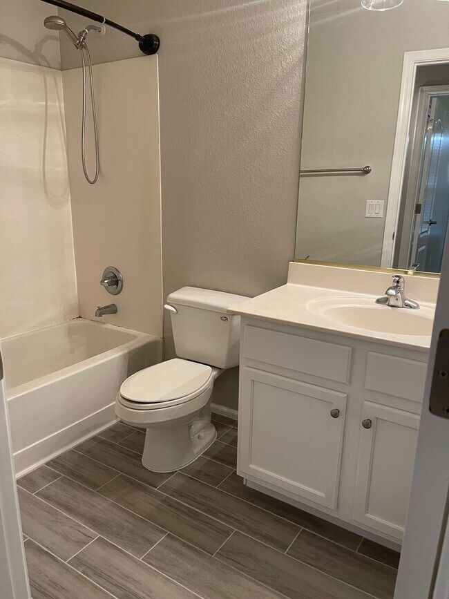 Building Photo - 12450 W San Juan Ave