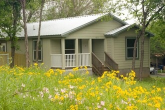 Building Photo - 4813 Brook Creek Cove