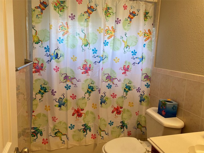 Building Photo - 2415 Poco Dr