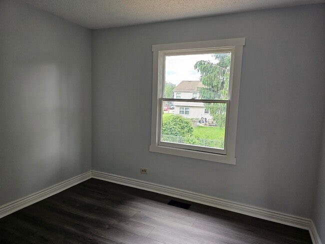 Building Photo - 1016 Concord Dr