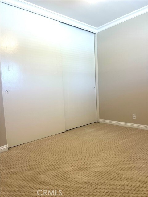 Building Photo - 5052 Hampton Ct