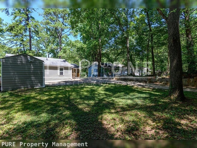 Building Photo - Price Drop Alert!  Fall Rental Specials Available! Welcome to your new home in the heart of Hapev...