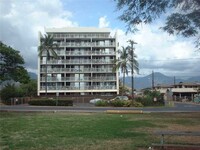 Building Photo - Pokai Bay Marina Studio