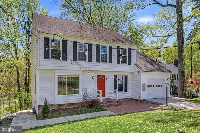 Building Photo - 1646 Stowe Rd