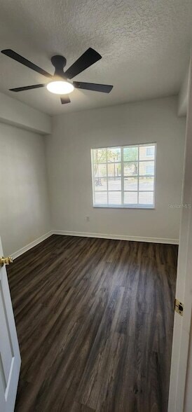 Building Photo - 6014 Portsdale Pl