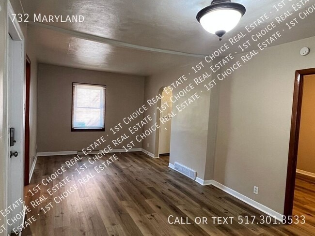 Building Photo - 732 Maryland-