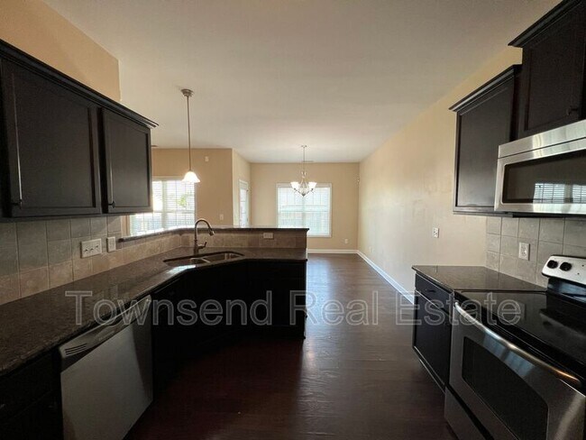 Building Photo - 93 Samuel Nicholas Dr