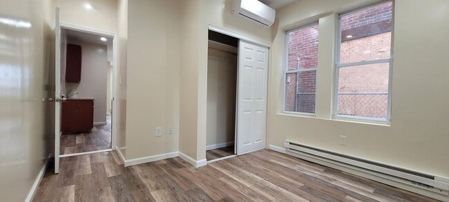 Building Photo - 4835 N 15th St